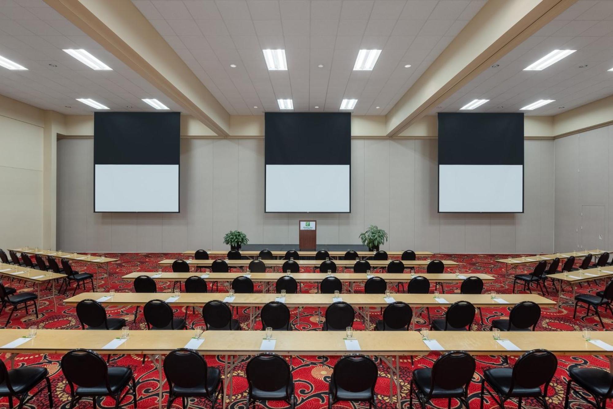 Holiday Inn Des Moines-Airport Conf Center By Ihg Exterior foto